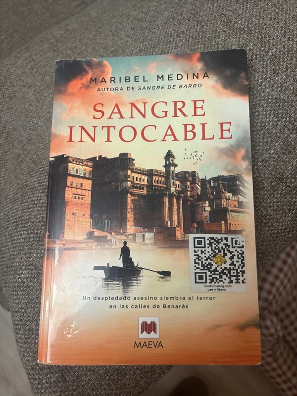 Libro sangre, intocable de Maribel Medina