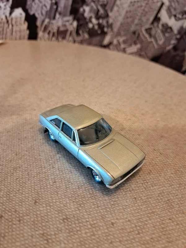 peugeot 504 coupe v6 solido 1/43