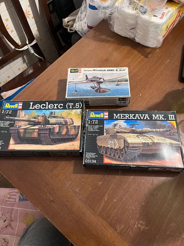 Lotto modelli Revell
