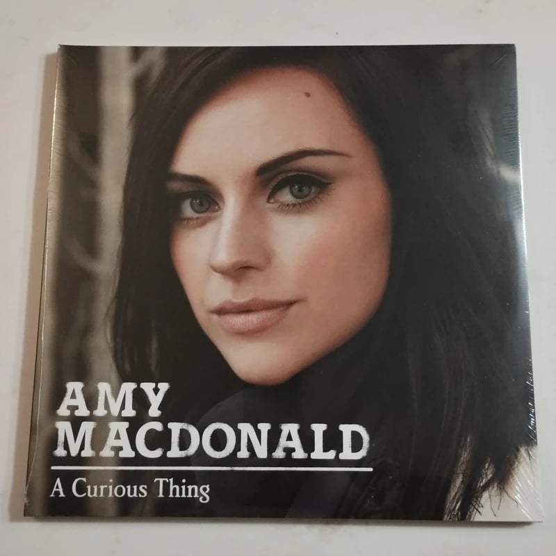 Amy MacDonald - a curious things 1lp Pink 1lp blue vinyl
