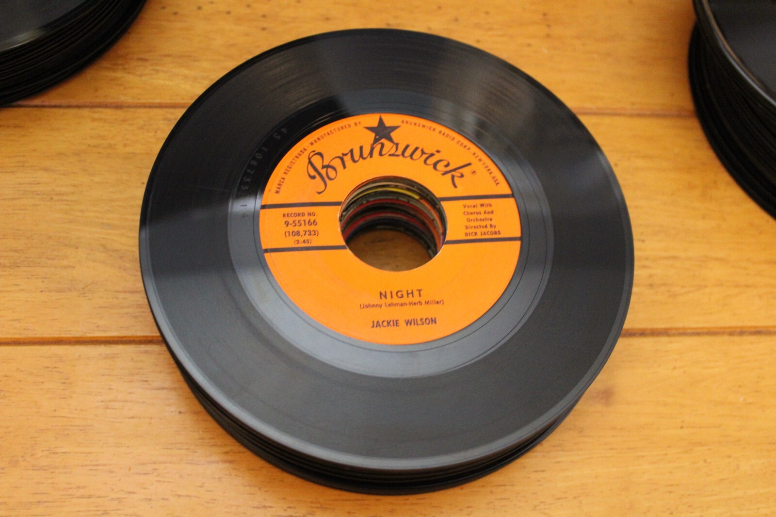 JACKIE WILSON "DOGGIN AROUND / NIGHT" 45 RPM 7" VG- RECORD [D33-129]