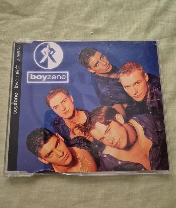 Boyzone – Love Me For A Reason