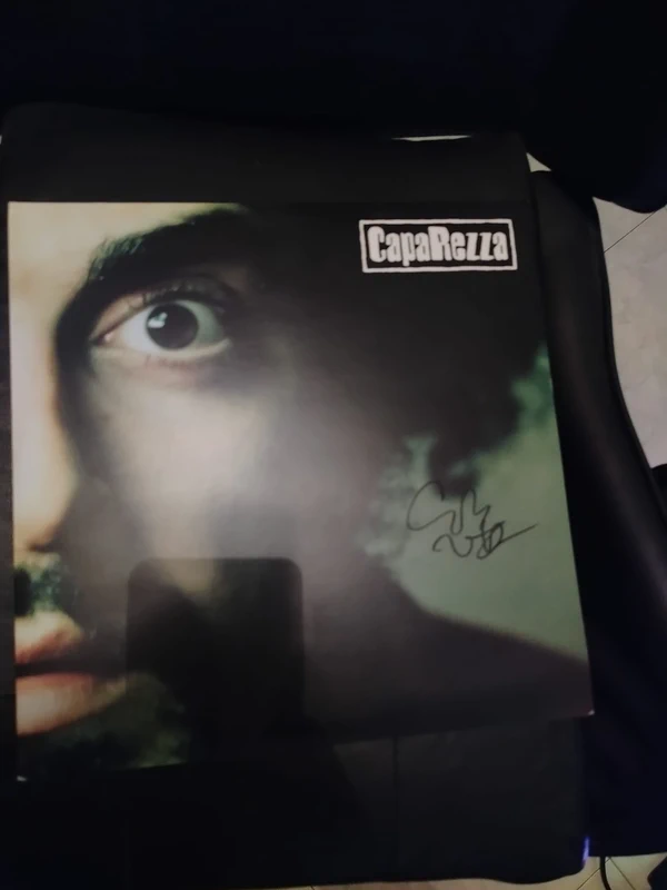 doppio vinile di caparezza autografato