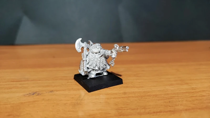 Dwarfs - lord axe and pistol