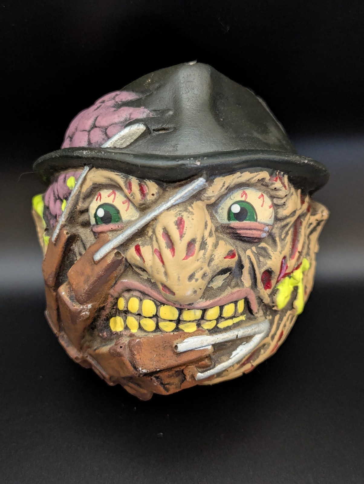 Freddy Krueger Madballs Kidrobot NECA Nightmare on Elm Street palla horror sciolta