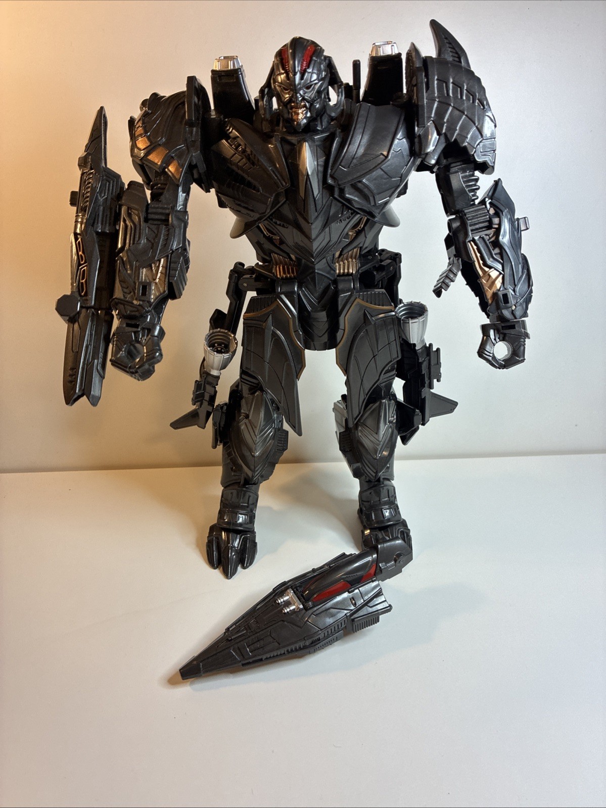 Wei Jiang MW001 KO Oversized Transformers The Last Knight Voyager Megatron 11.5”