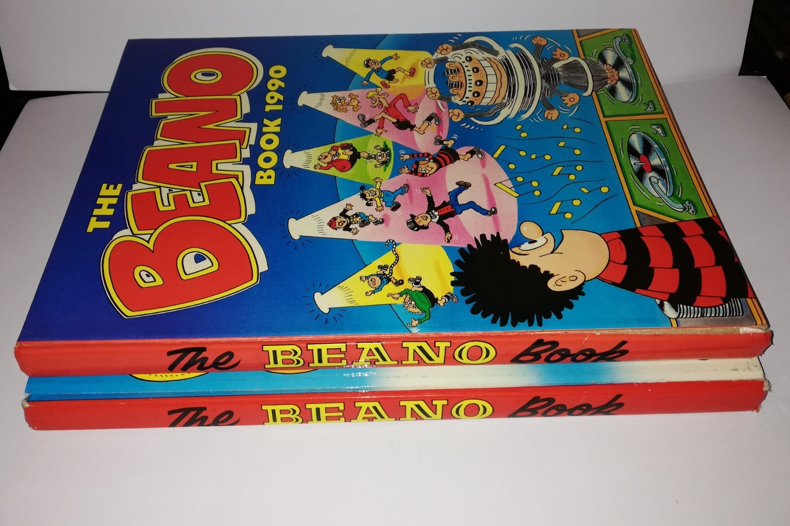 2 x Vintage The Beano Book Annuals 1987 & 1990