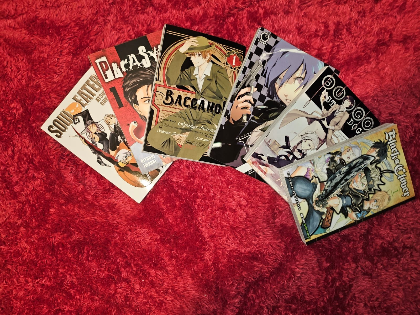 Manga 6 book bundle (english) Parasyte, soul eater and more