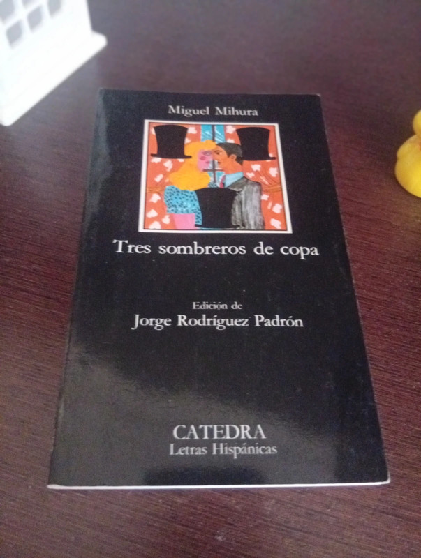 Tres sombreros de copa