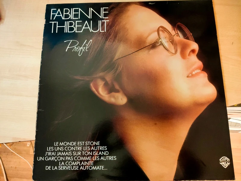 Fabienne Thibeault – Profil - Vinyle 33 tours