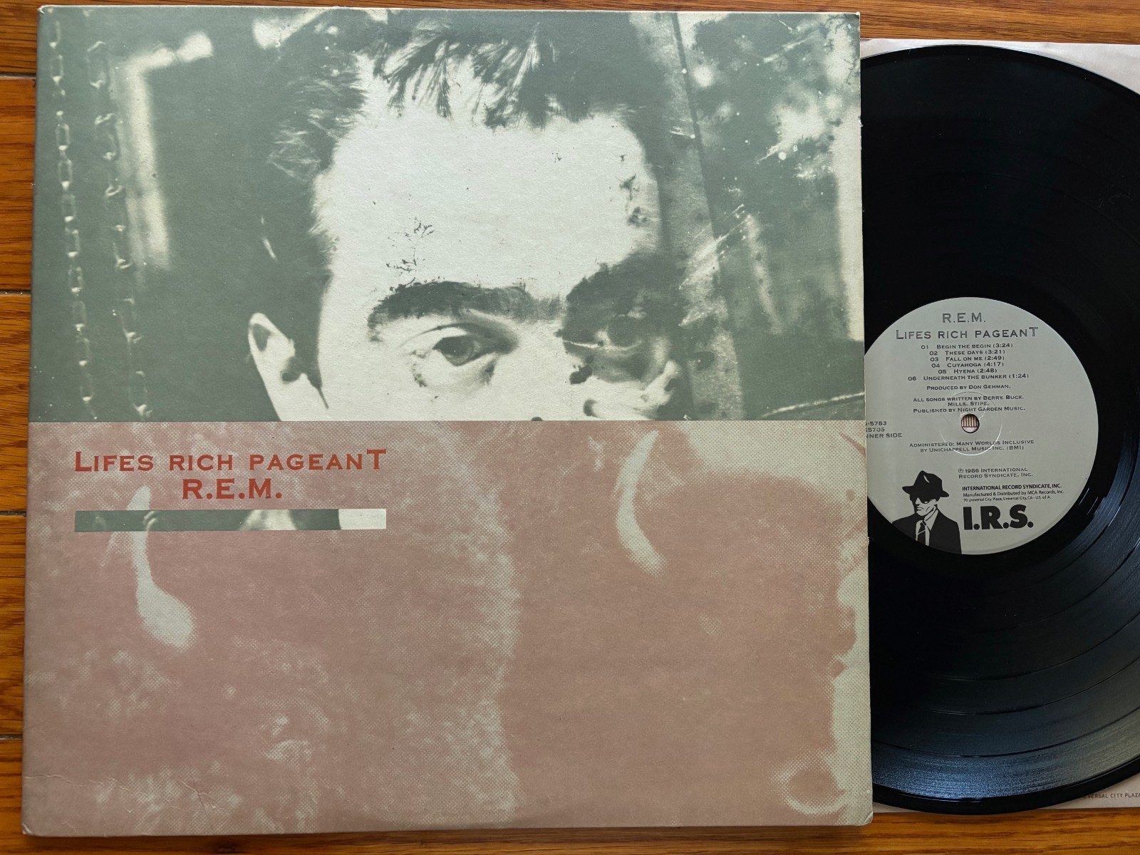 REM lp Life's Rich Pageant  **IRS** EX  1986