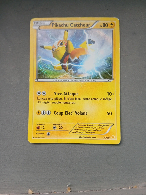 Carte pokémon pikachu catcheur
