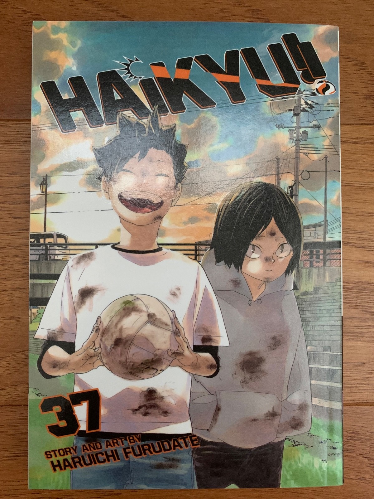 Haikyu!! Manga vol. 37 inglese (copertina tascabile, usato, usato delicatamente)