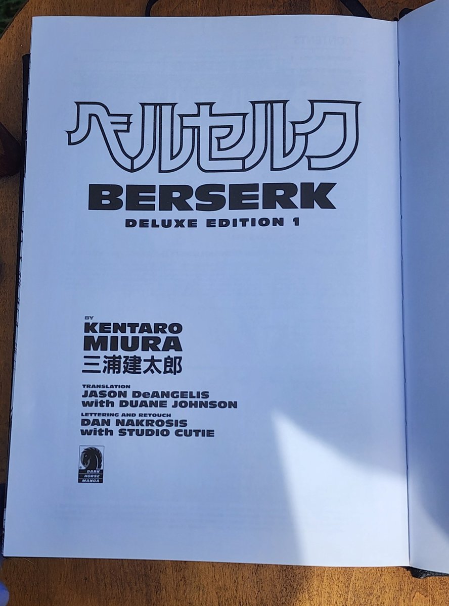 Berserk Deluxe Edition Volume 1 di Kentaro Miura (Dark Horse Omnibus HC)