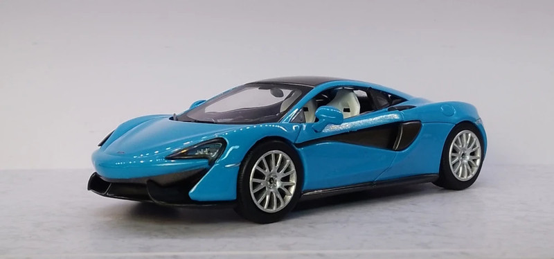 McLaren 570S 2016