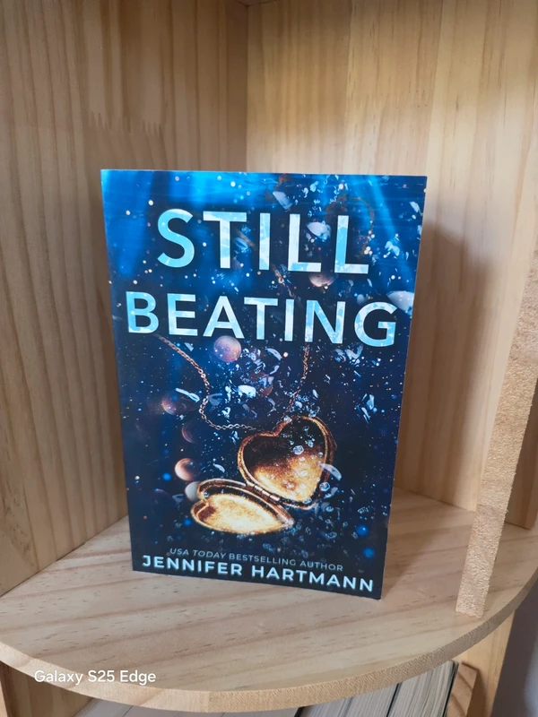 Still beating, Jennifer Hartmann