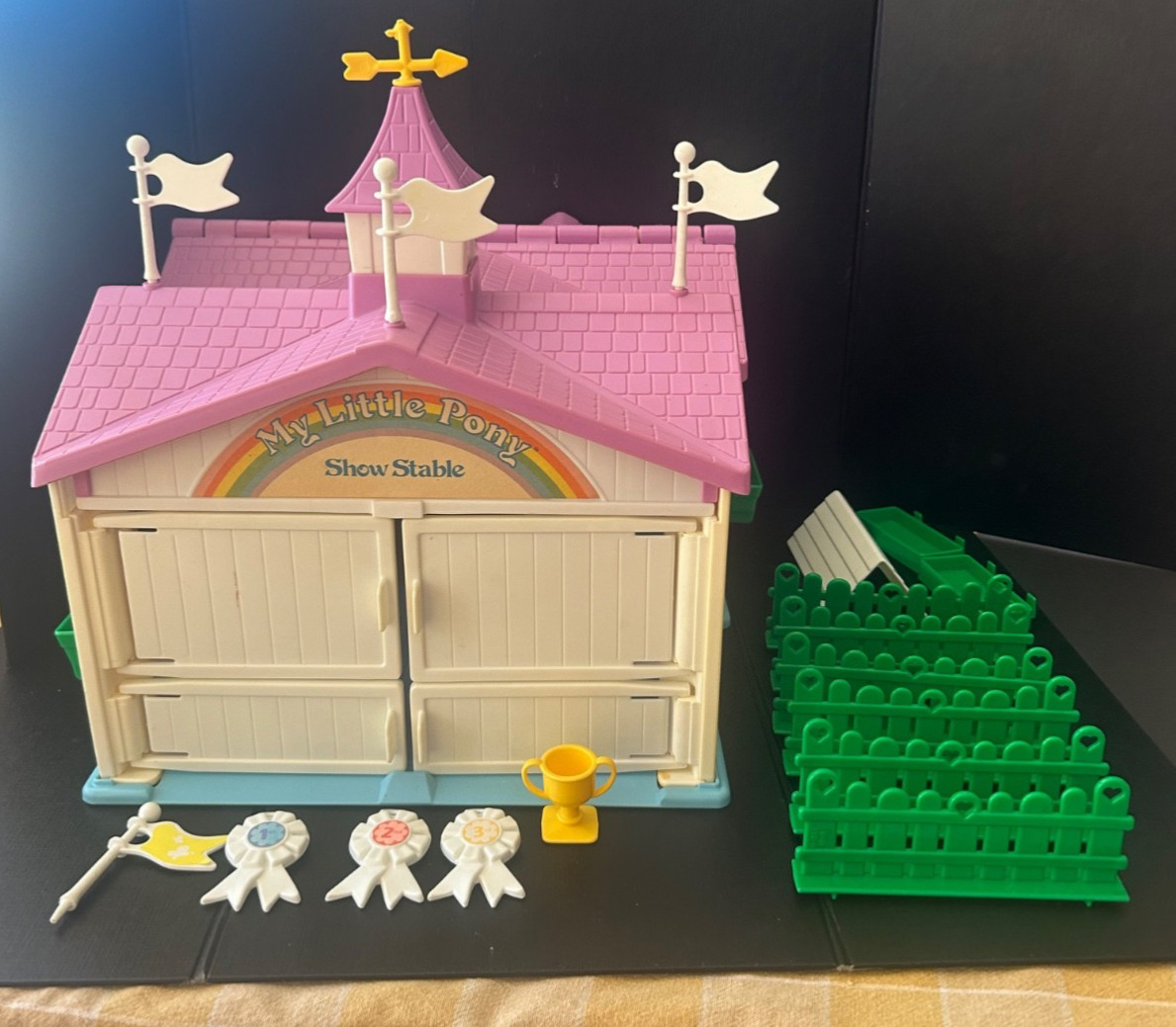 Playset vintage My Little Pony SHOW STABLE con alcuni accessori