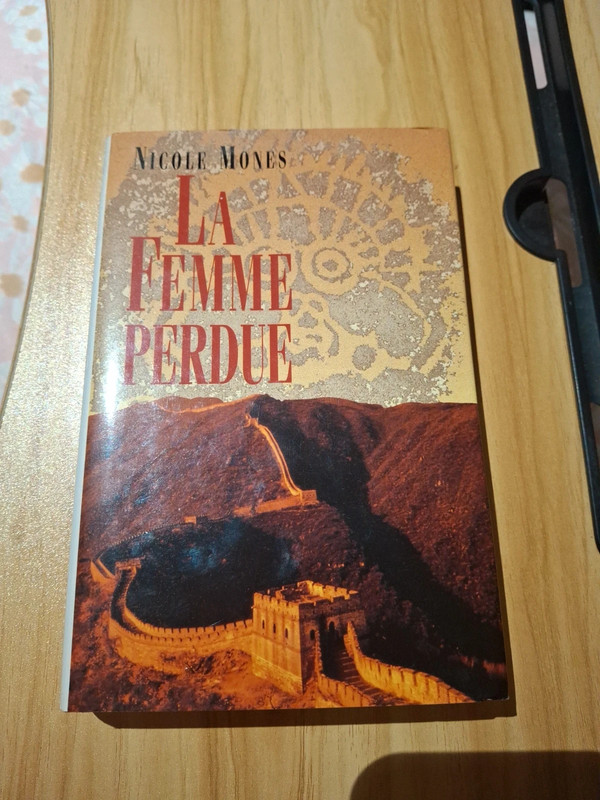 Livre La femme perdue de Nicole Mones