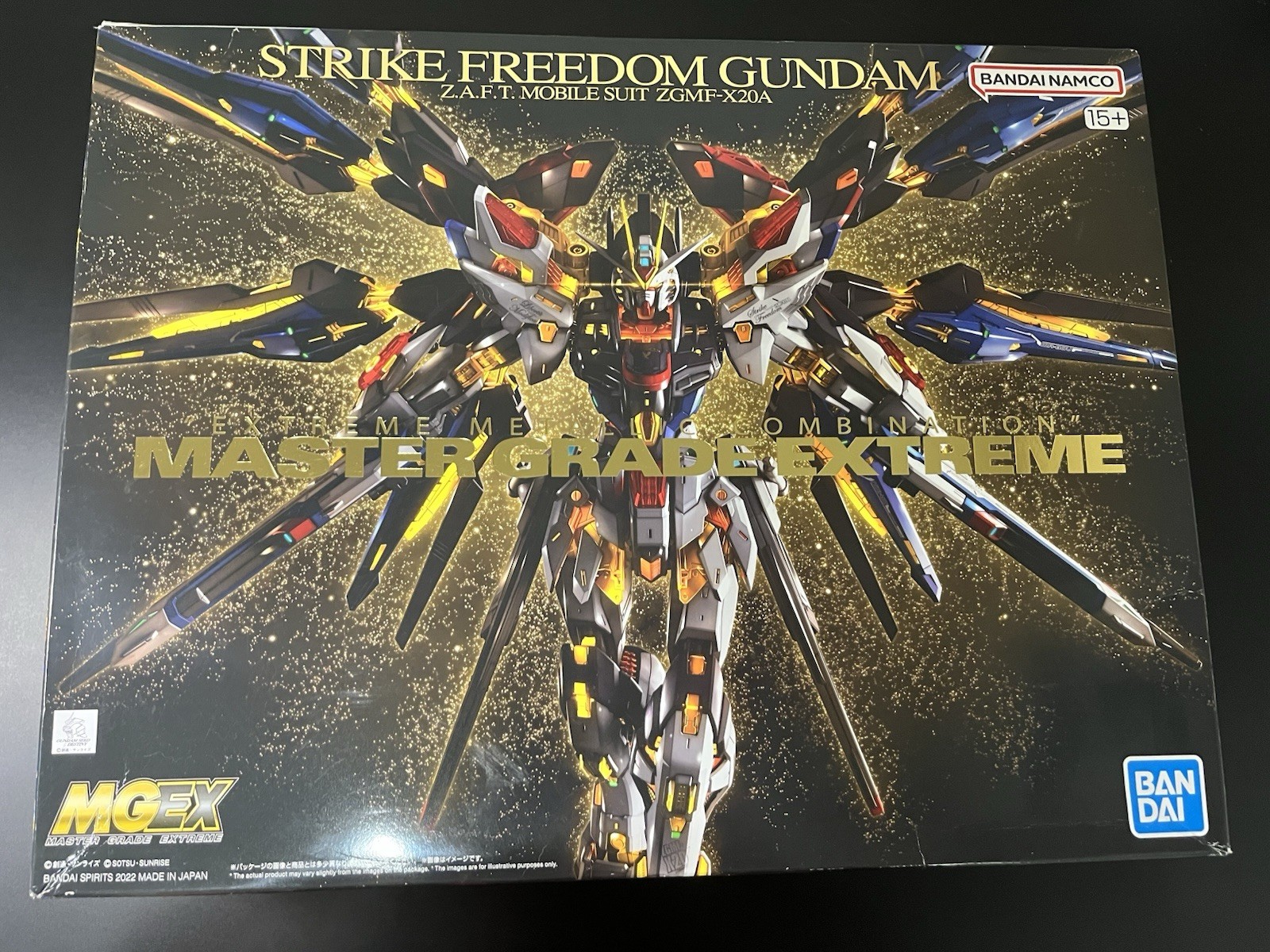Bandai Hobby Gundam Seed Destiny Strike Freedom MGEX 1/100 model kit venditore USA