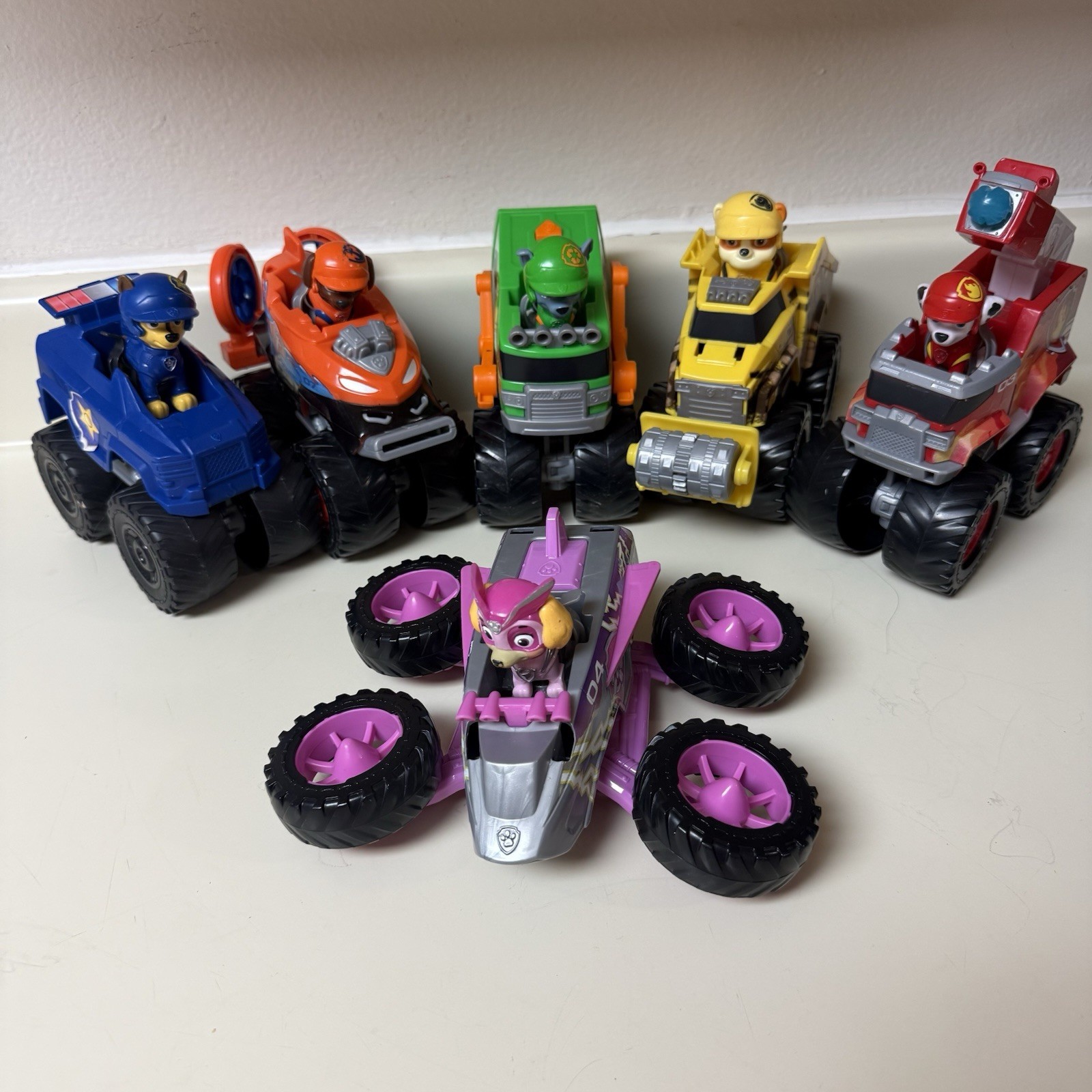 6 PAW Patrol Rescue Wheels Monster Trucks Roxy Chase Rubble Rocky Skye & Rex