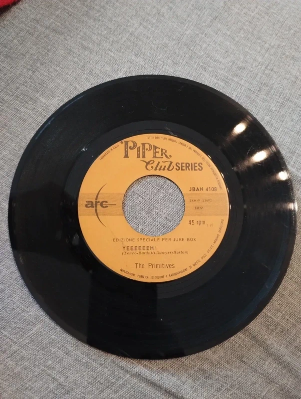 The Primitives – Yeeeeeeh 45" jukebox