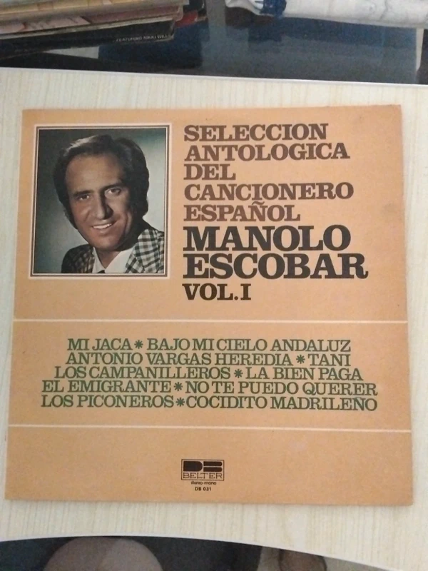 Seleccione antológica del cancioneiro espanhol Manolo Escobar
