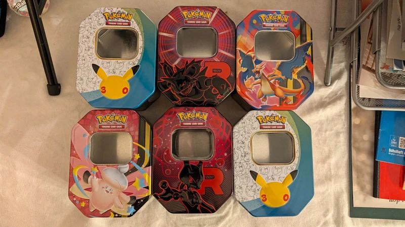 Leere Pokemon Tins 30 Jahre Glurak Mewtu Pixie