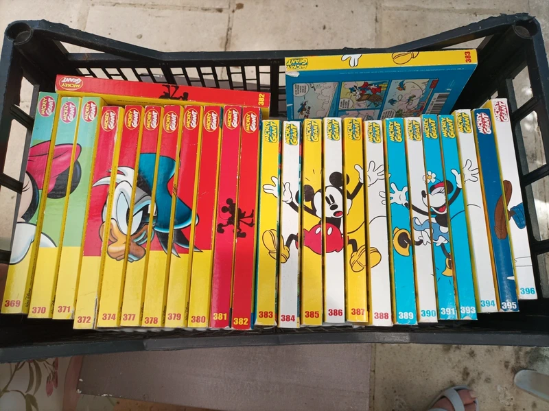 Lot de 26 BD Mickey Géant