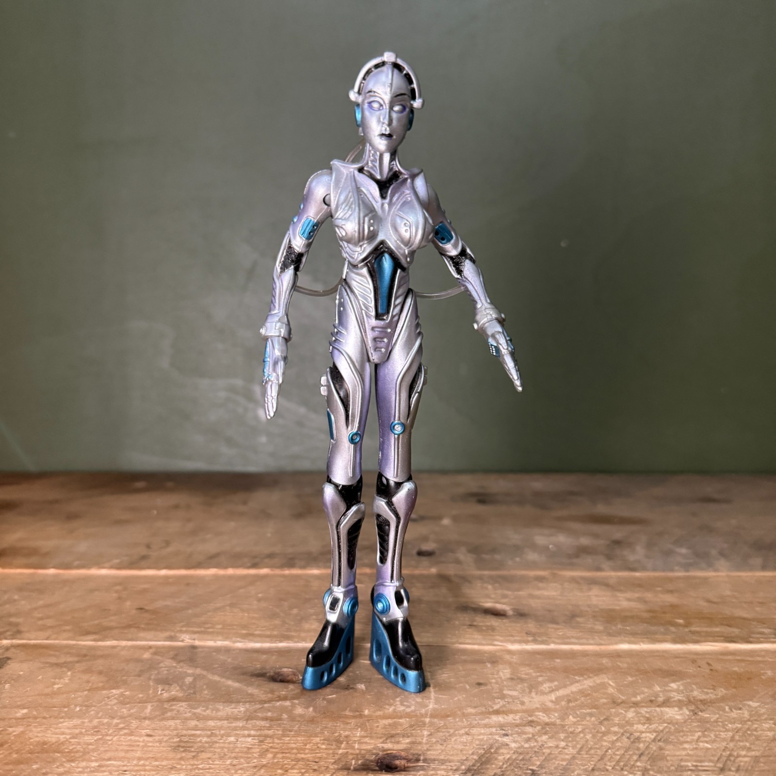 Metropolis Maria Action Figure - Mezco Silent Screamers Reel Masters 2001 - 7.5"