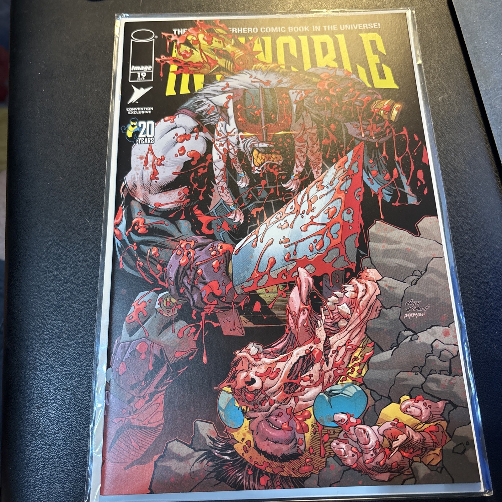 Invincible #19 - 2023 Skybound SDCC Variant - Andy Kubert - Battle Beast