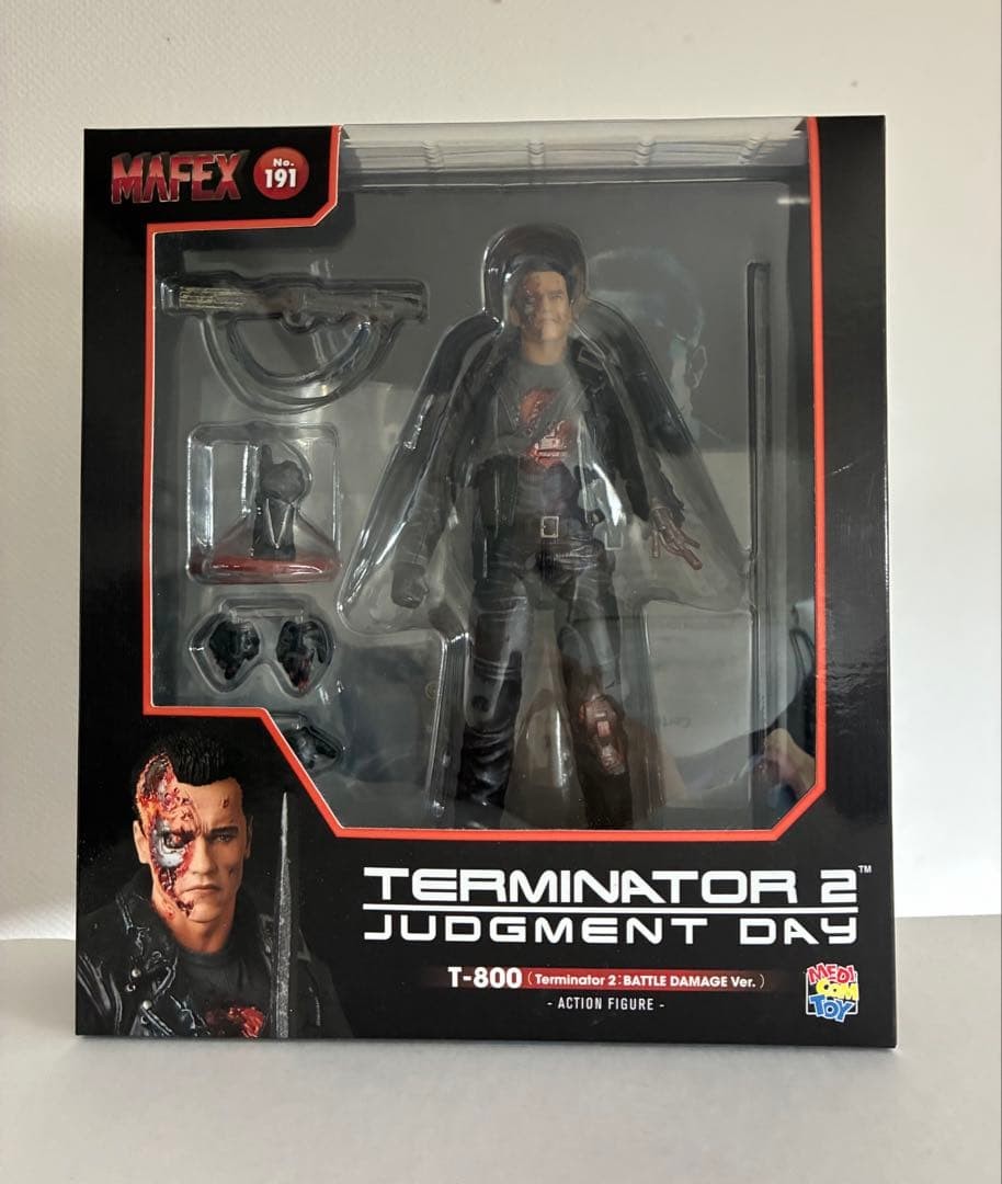 MAFEX T-800 T2 BATTLE DAMAGE Ver.