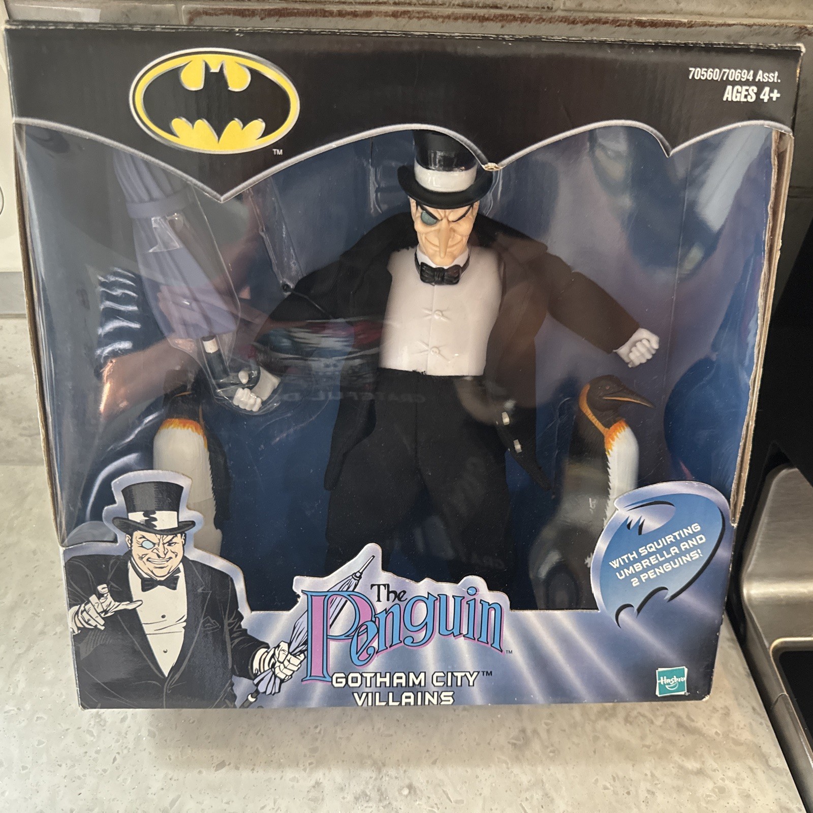 2002 Hasbro Batman THE PENGUIN 9" Action Figure New Fast Ship