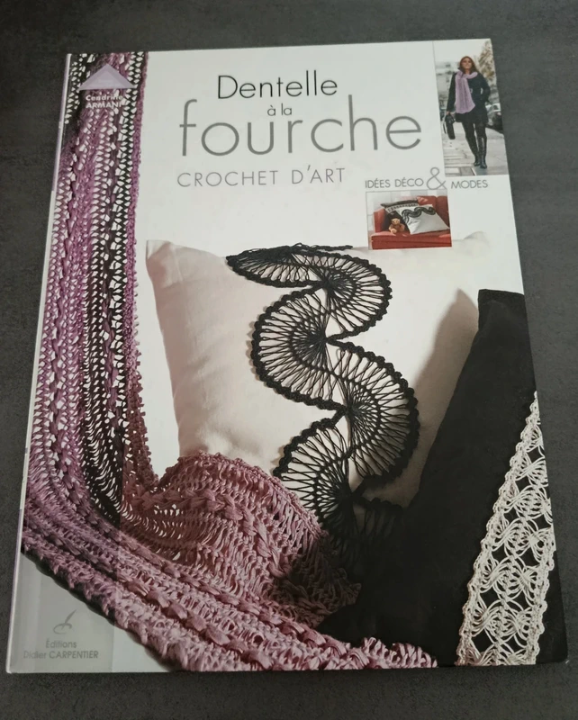 Livre Dentelle à la fourche