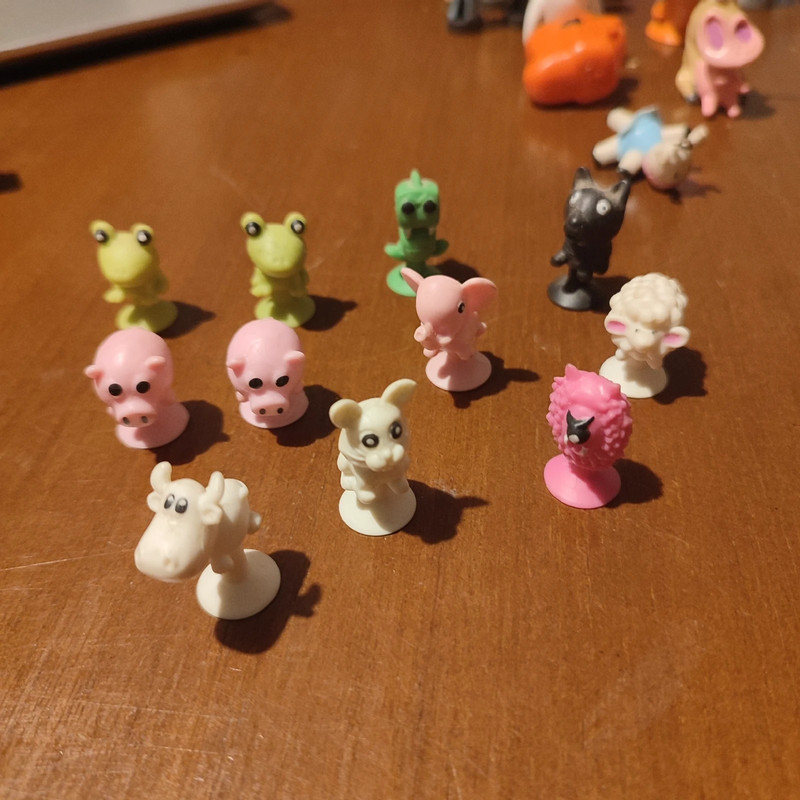 Collezione statuine con ventosa