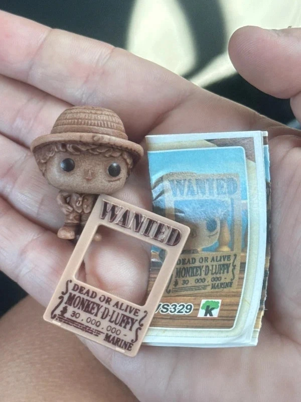 Luffy “Wanted” One piece raro kinder Joy
