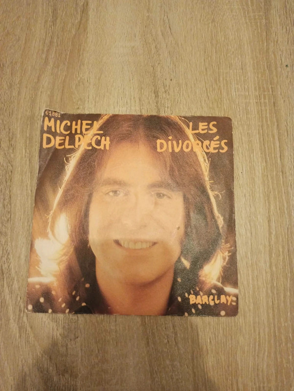 Vinyle 45 tours michel delpech tres bon etat