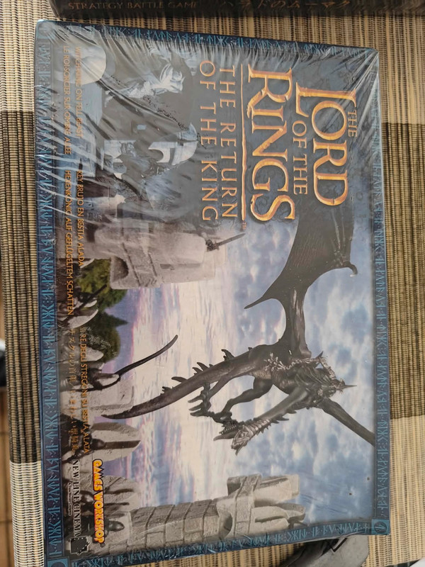 Games Workshop - Lord of the Rings strategy game. Roi sorcier et sa monture.