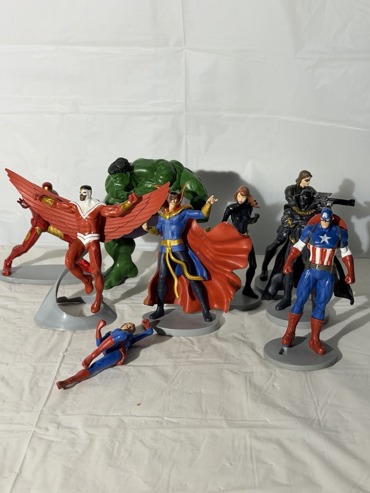 Lotto 8 figurine Disney Store Marvel Avengers set figurine PVC più 1 Hulk -A2-