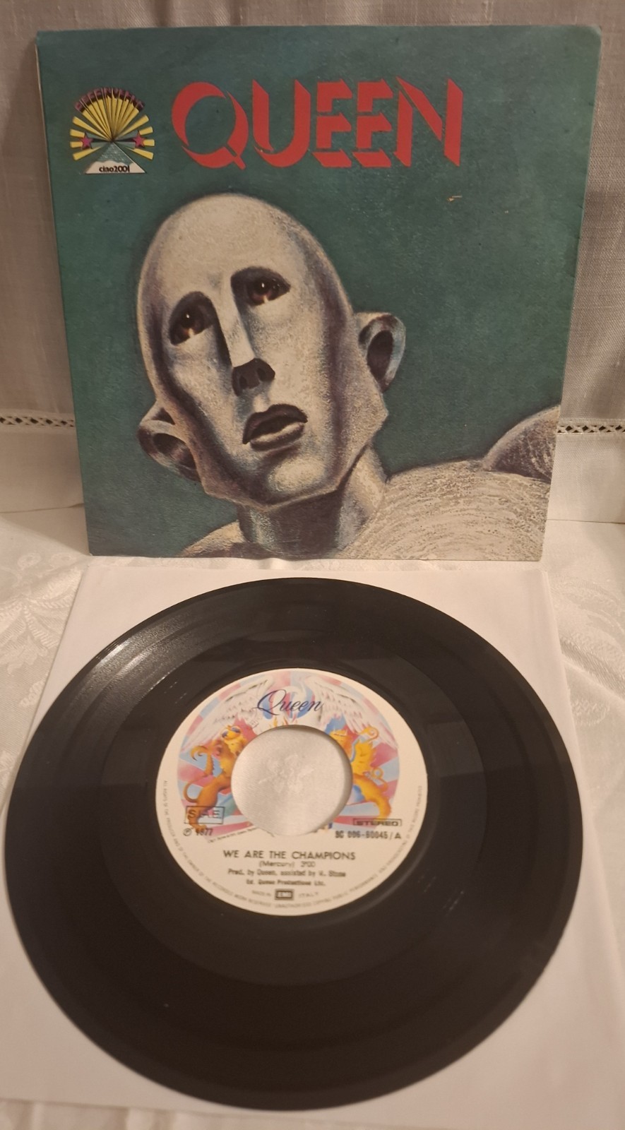 QUEEN, WE ARE THE CHAMPIONS (3C00660045) 45 giri Italy 1977 NM/NM ciao2001 logo