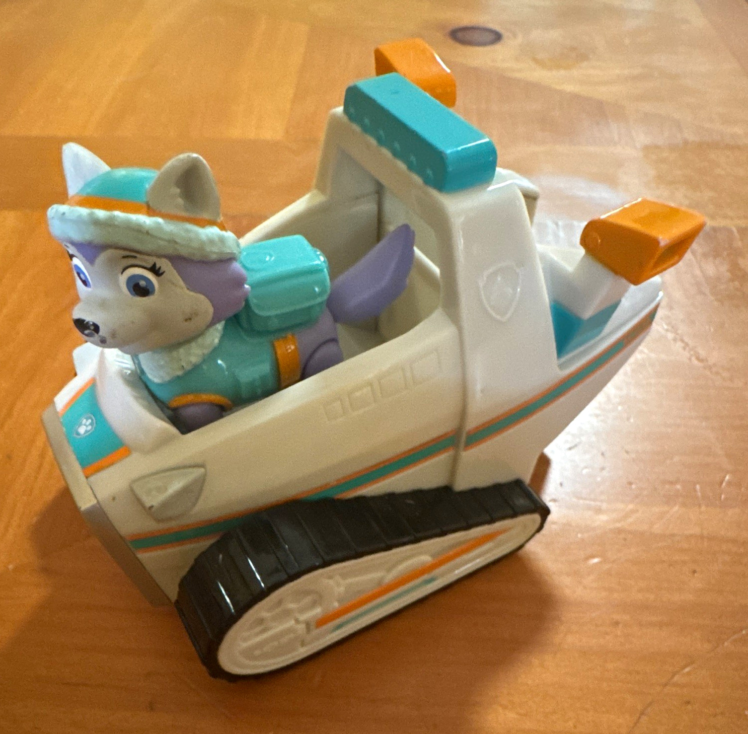 PAW Patrol Everest Action Figure w/ Tracked Vehicle Plastic Cartoon TV Character