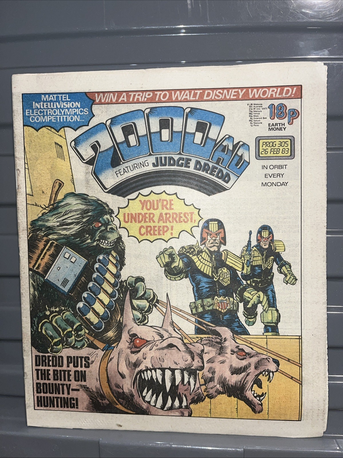 2000AD PROG 305