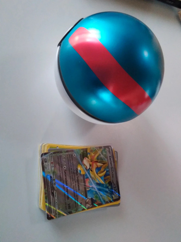 50 carte pokemon senza doppioni