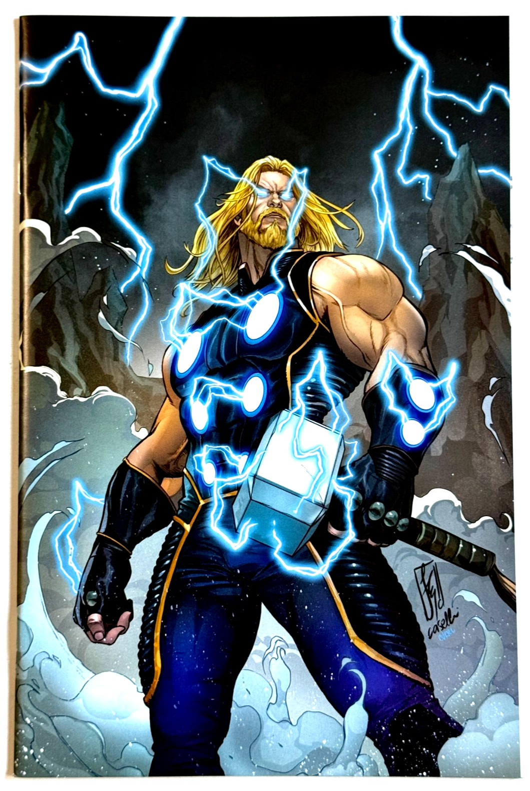 ULTIMATE UNIVERSE #1 STEFANO CASELLI 1:100 THOR VIRGIN VARIANT 2023 MARVEL NM