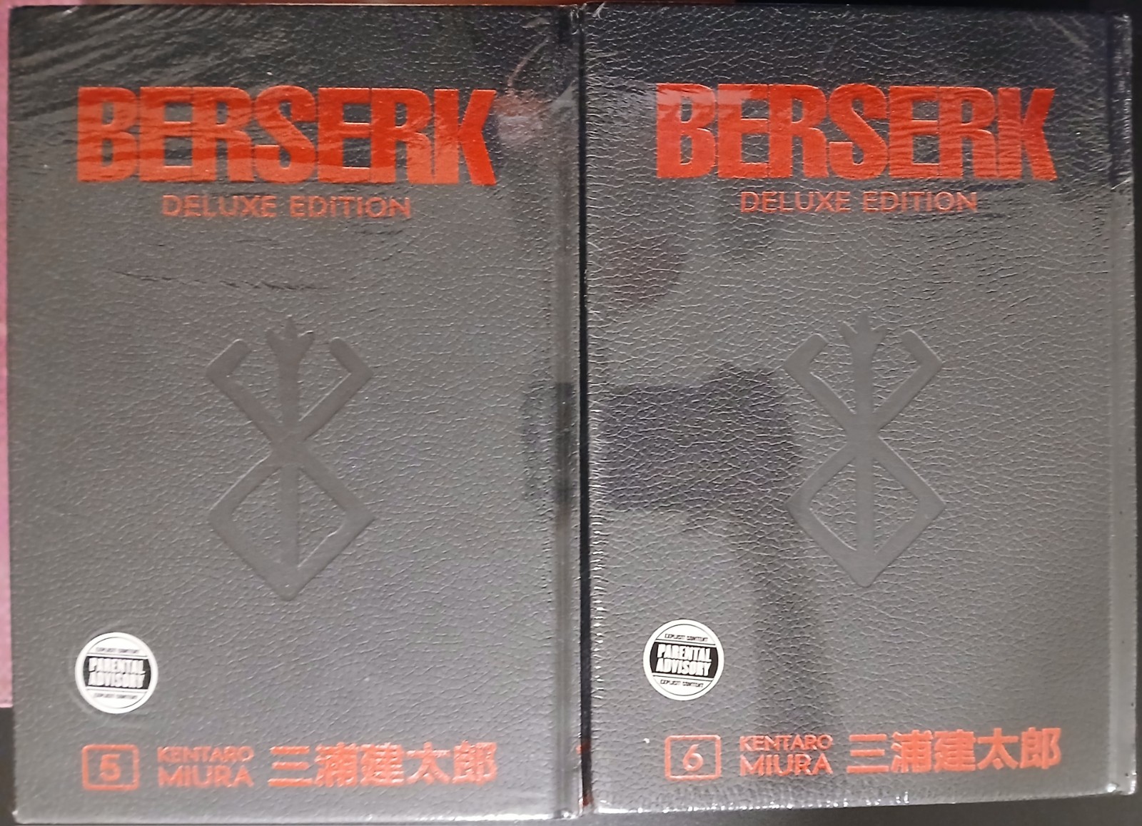 Berserk Deluxe Edition manga copertina rigida volumi 5 e 6