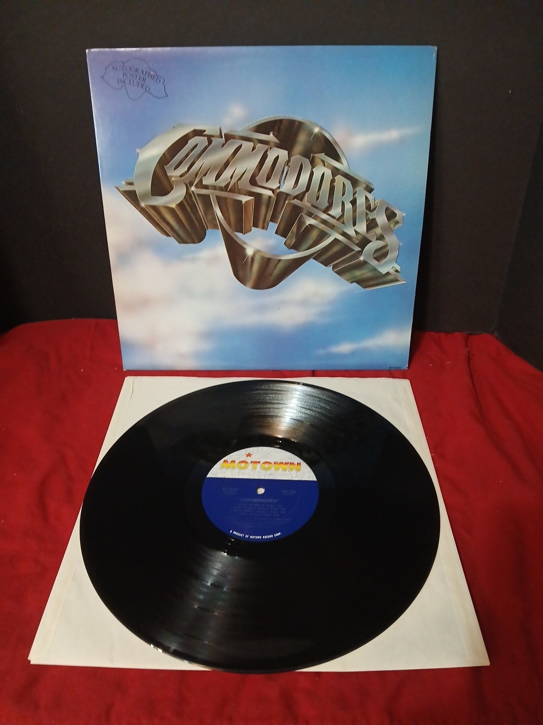 Commodores - Self-Titled Vinyl LP - 1977 Motown Record M7-884R1 - VG+/EX