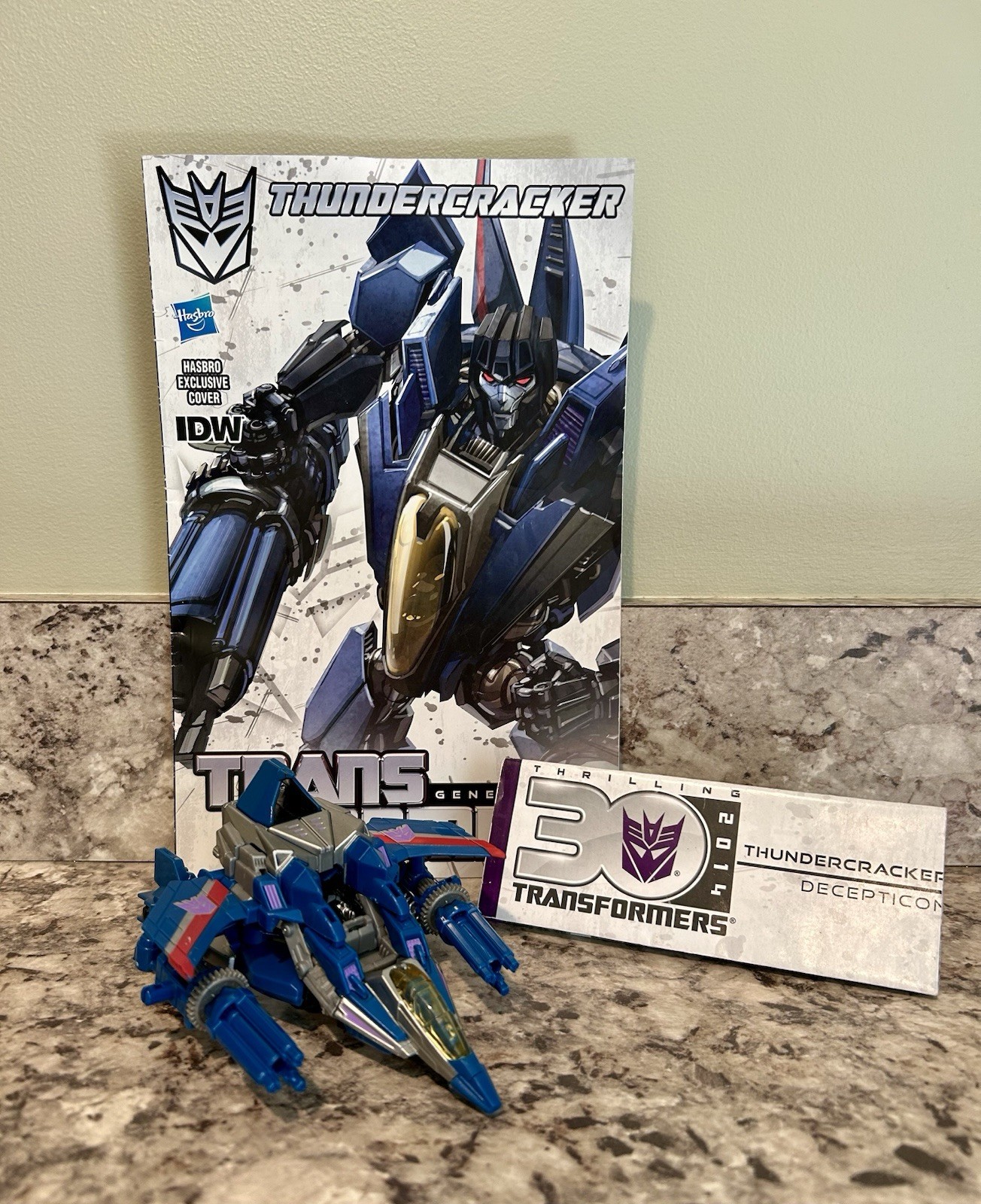 Transformers Figura, Fumetto e Manuale - Thundercracker - Emozionante 30 - 2014