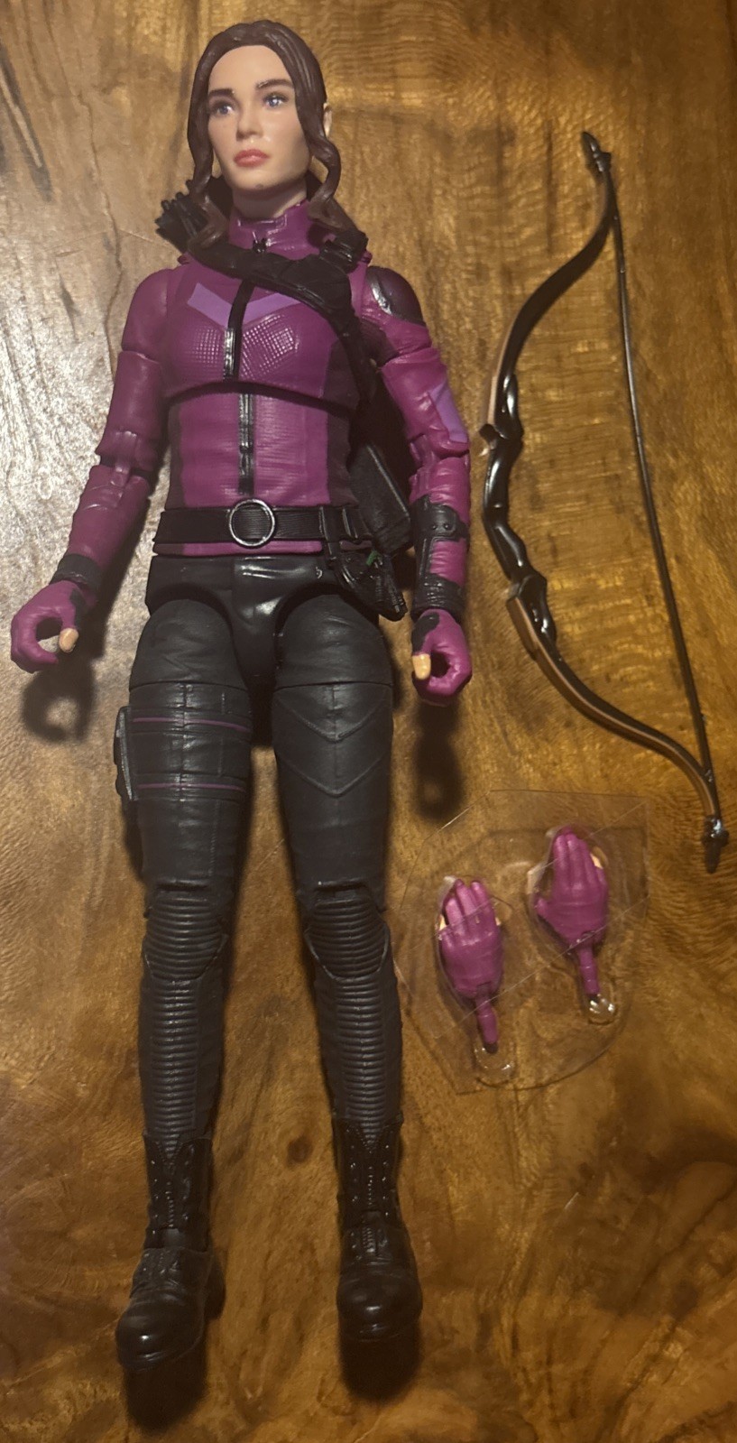 Marvel Legends HAWKEYE KATE BISHOP 6 pollici action figure Avengers spedizione gratuita