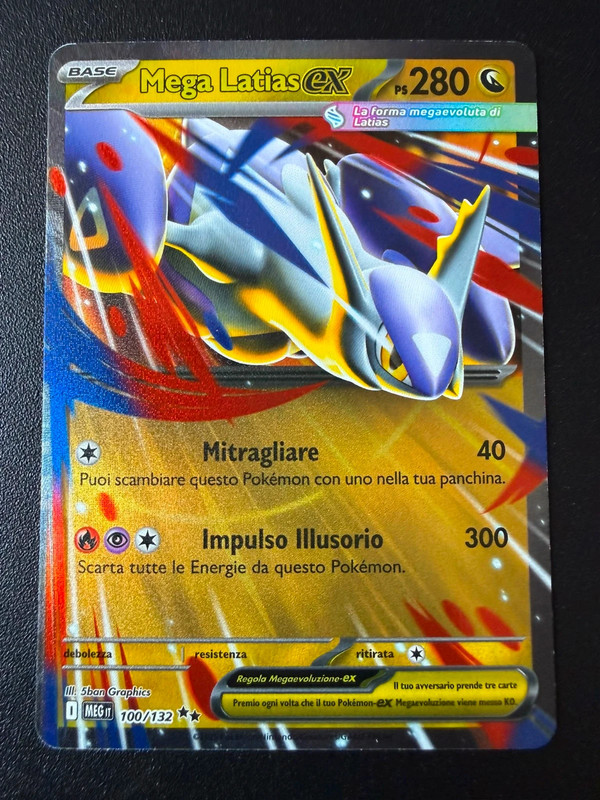 Carta Pokémon Mega Latias EX 100/132 Holo – Edizione Italiana - Megaevoluzione