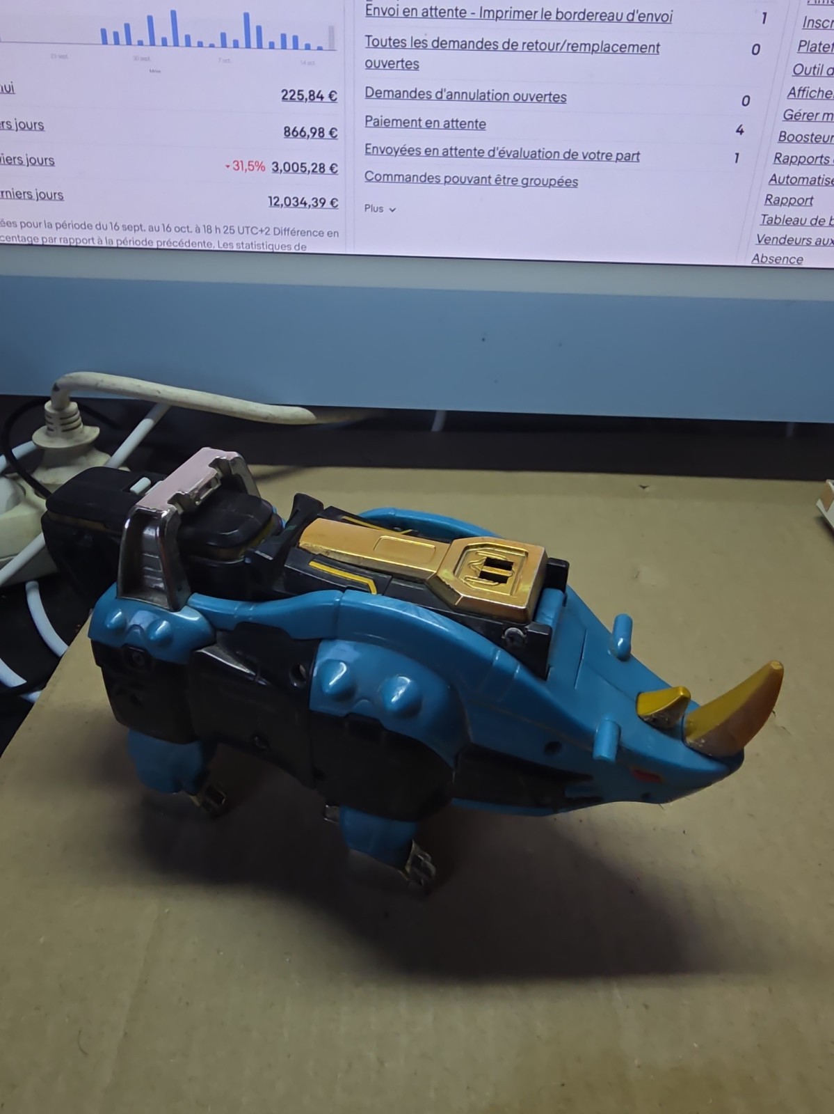 Zord POWER RANGERS WILD FORCE RHINOCEROS BANDAI forza animale MEGAZORD DX