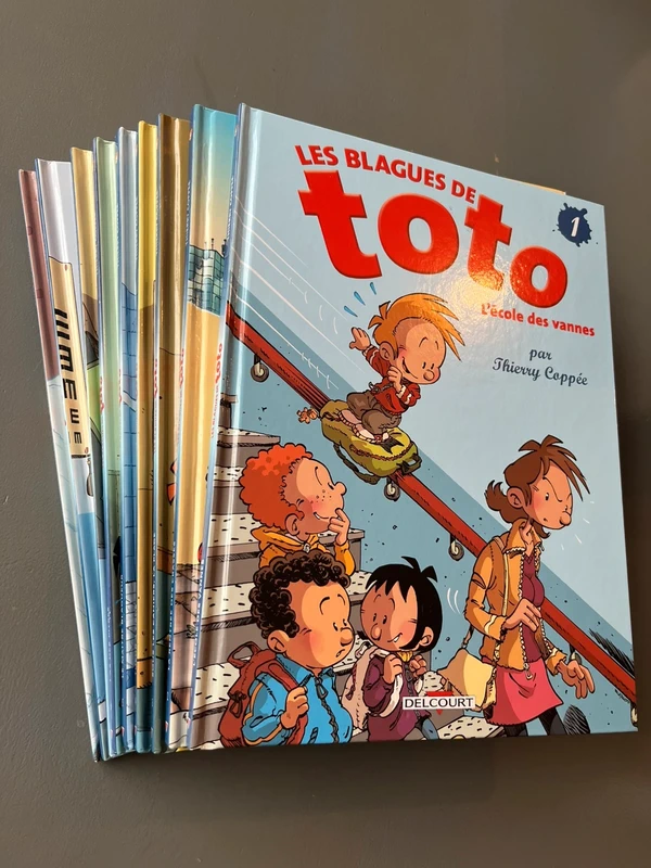Lot de 9 BD Les blagues de Toto